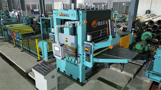Линия машина 3 x 1600 светлой мухы ножниц датчика роторной обрабатыванная изделие на определенную длину